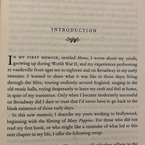 Julie Andrews Autobiography Home and Home Work - Picture 6 of 11